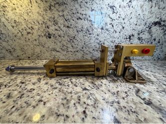 Seastar Hynautic Steering Cylinder