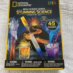NATIONAL GEOGRAPHIC STUNNING SCIENCE CHEMISTRY SET 45 EASY EXPERIMENTS MEGA STEM
