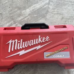 Milwaukee Tools 