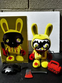 Guggi Superplastic Collectible Statue 