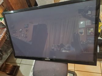 Tv Samsung With Table 3 Step