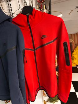 University red Nike tech