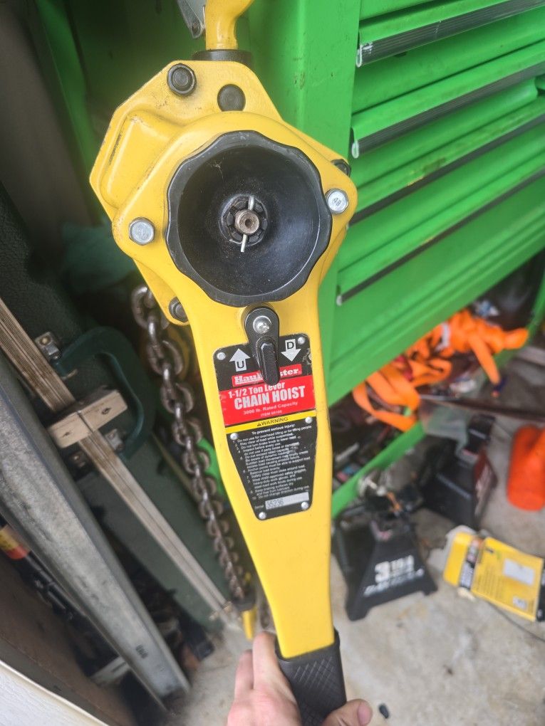 1 1/2 ton Chain Hoist