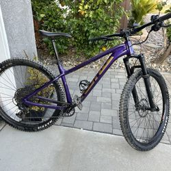 Kona Honzo Deluxe DL $1100 OBO Medium