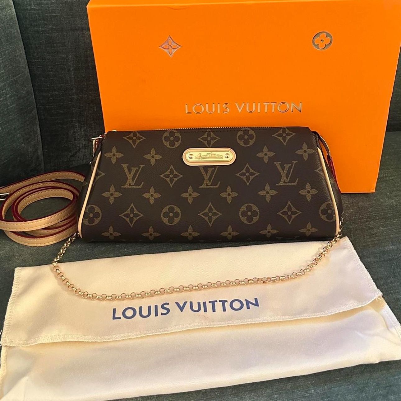 Louis Vuitton Eva Clutch Monogram Canvas - Classic Edition