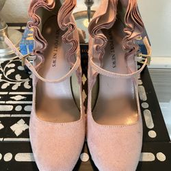 Pink Heels For Any Occasion Size 7 
