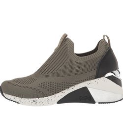 SKECHERS Mark Nason® Los Angeles The Wedge - Etty Slip-On Sneaker in Olive