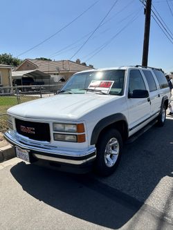 GMC Suburban 98’