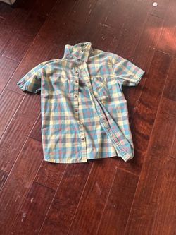Nice button up men’s size medium