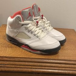 Jordan 5 Fire Red 2020