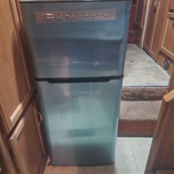 Frigidaire Silver