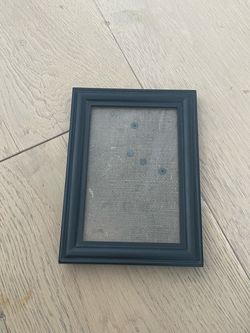 3x5 or 4x6 black frame