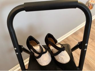 Used lady shoes
