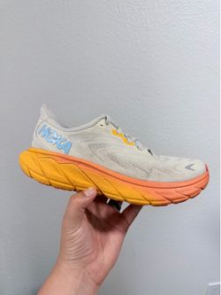 Hoka women’s shoes