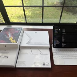 iPad Pro 12.9 with iPad Magic Keyboard