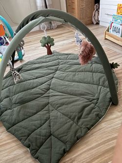 Baby play gym