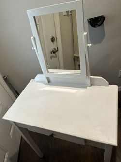 Vanity Desk And Mirror