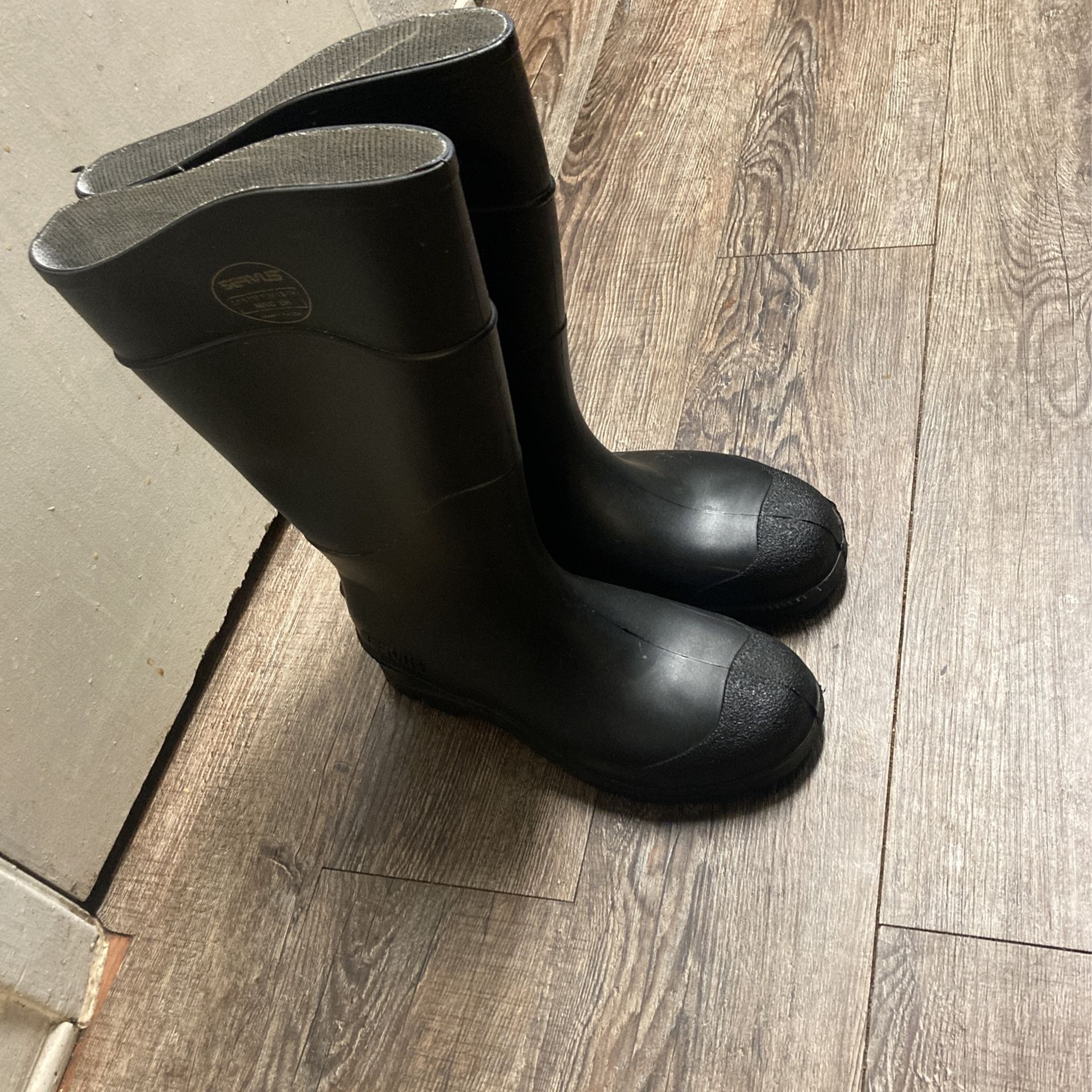 Steel Toe Rubber Boots