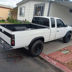 1988 Nissan Pickup