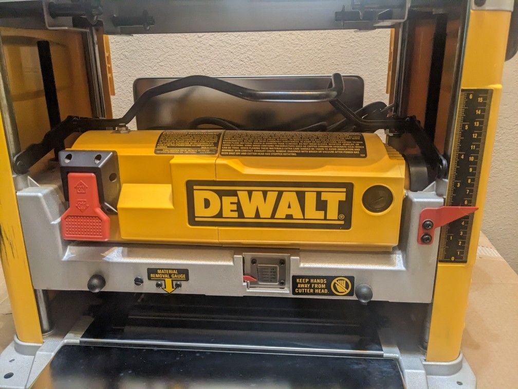 DeWalt 121/2" Thickness Planer( Precio Firme / Firm Price) for Sale in