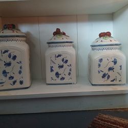 Beautiful Canester Set