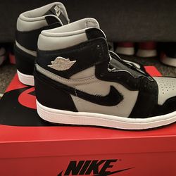 Women’s Jordan Retro 1 Twist 2.0 Sz7.5