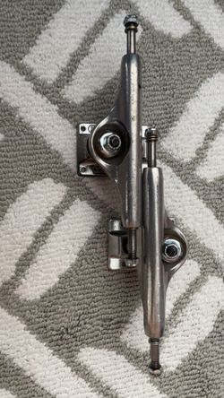 Independent trucks