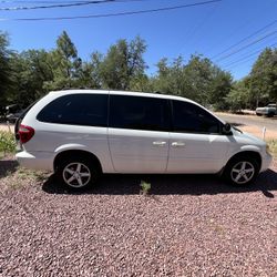 2005 Dodge Caravan