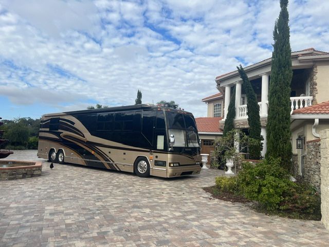 2002 Prevost Featherlight