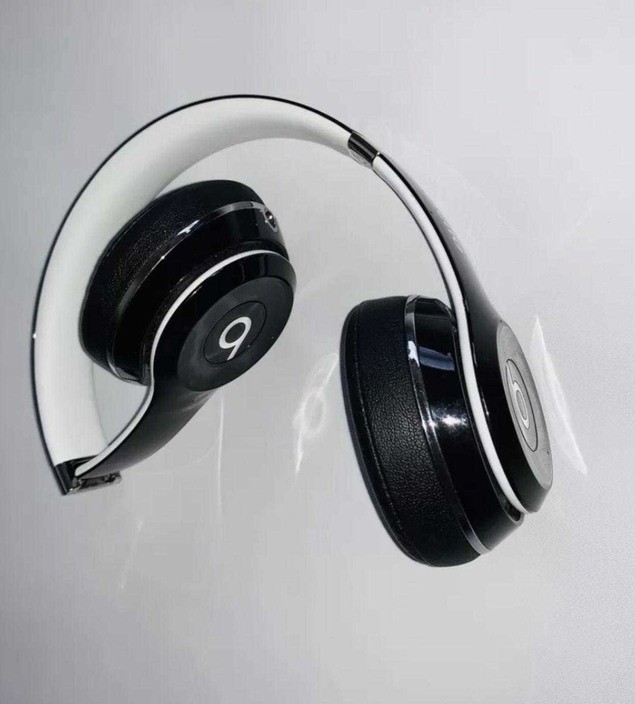 Beats by Dr. Dre Solo 2 WIRED On-Ear Headphone Luxe Edition - Black B0518  Only includes USB Charging Charger Cable Cord 