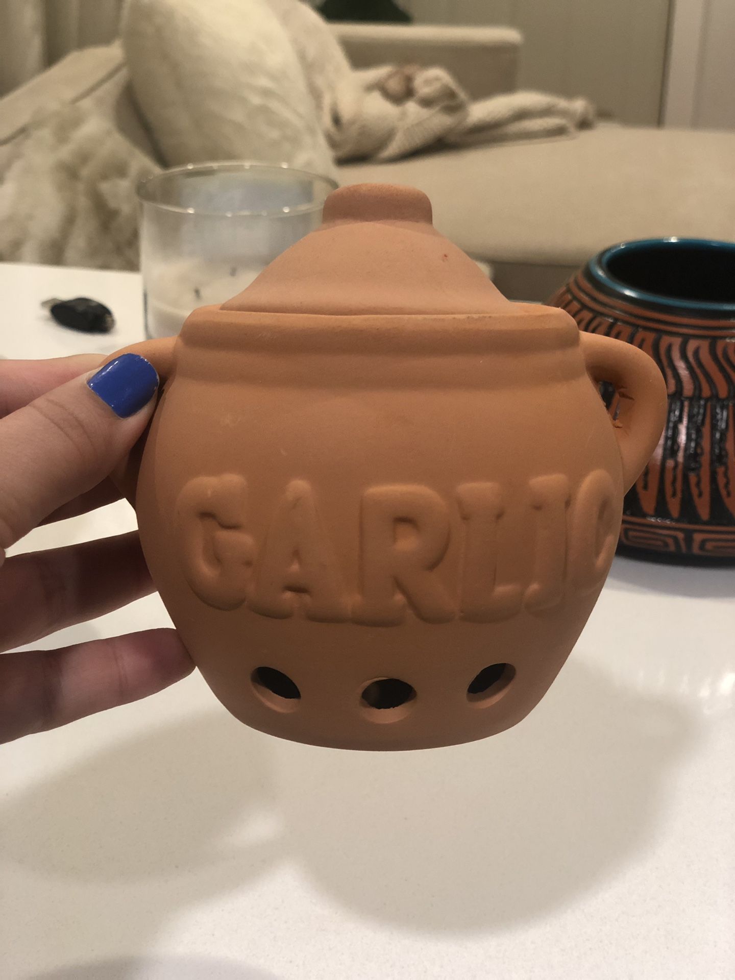 Ceramic pot