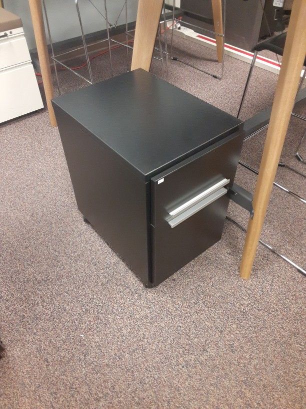 Mobile 2 Drawer Pedestal File Cabinet