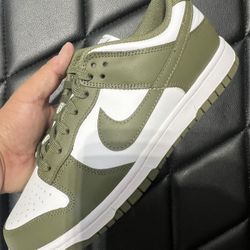 Nike Dunk Low Medium Olive Women’s Size 10