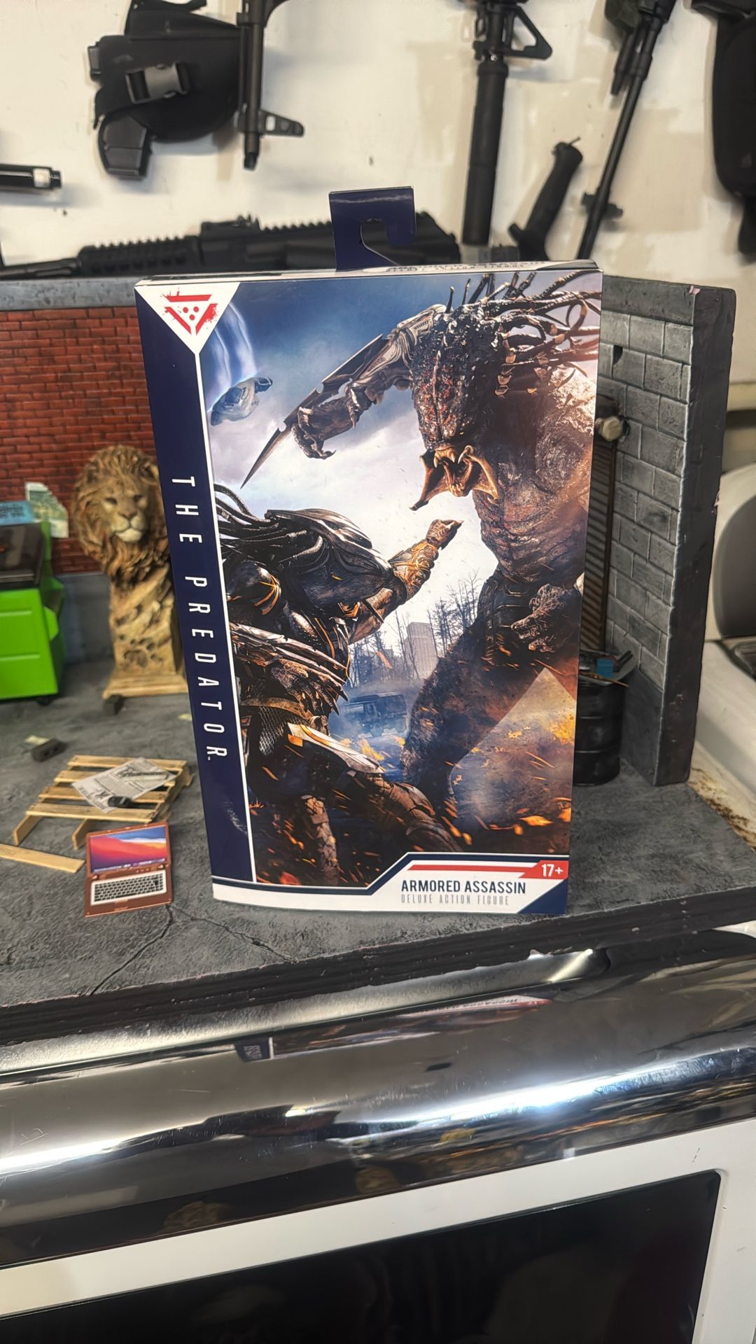 Neca Predator (armored Assassin)