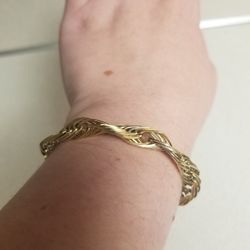 14k India Gold Spiral Chain Bracelet