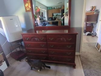 Kling Factories at ille, N.Y.) Solid Genuine Cherry 8-drawer chest of drawers with attachable mirror / dresser