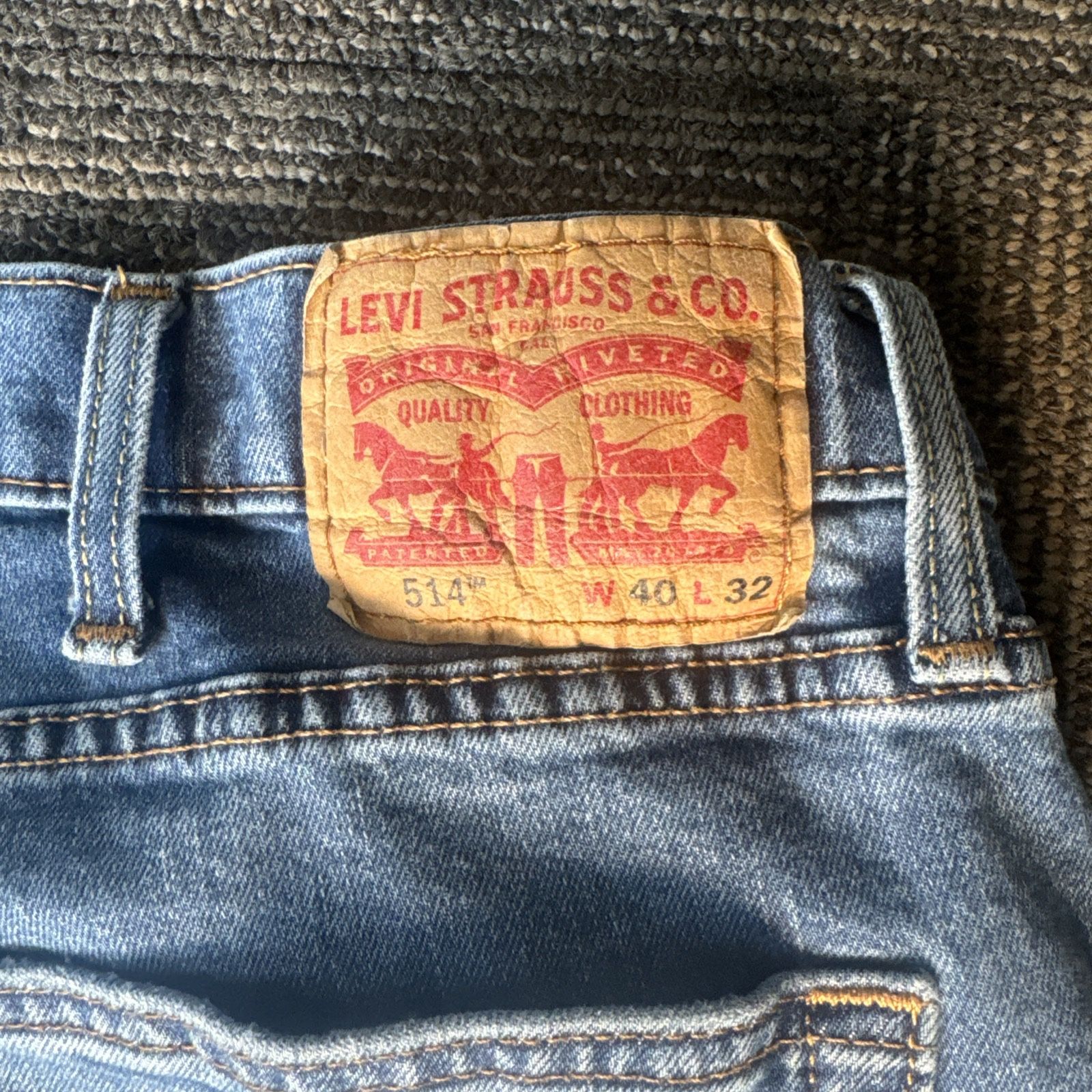 Levi’s 514 Men’s Straight Fit Jeans – Size 40x32