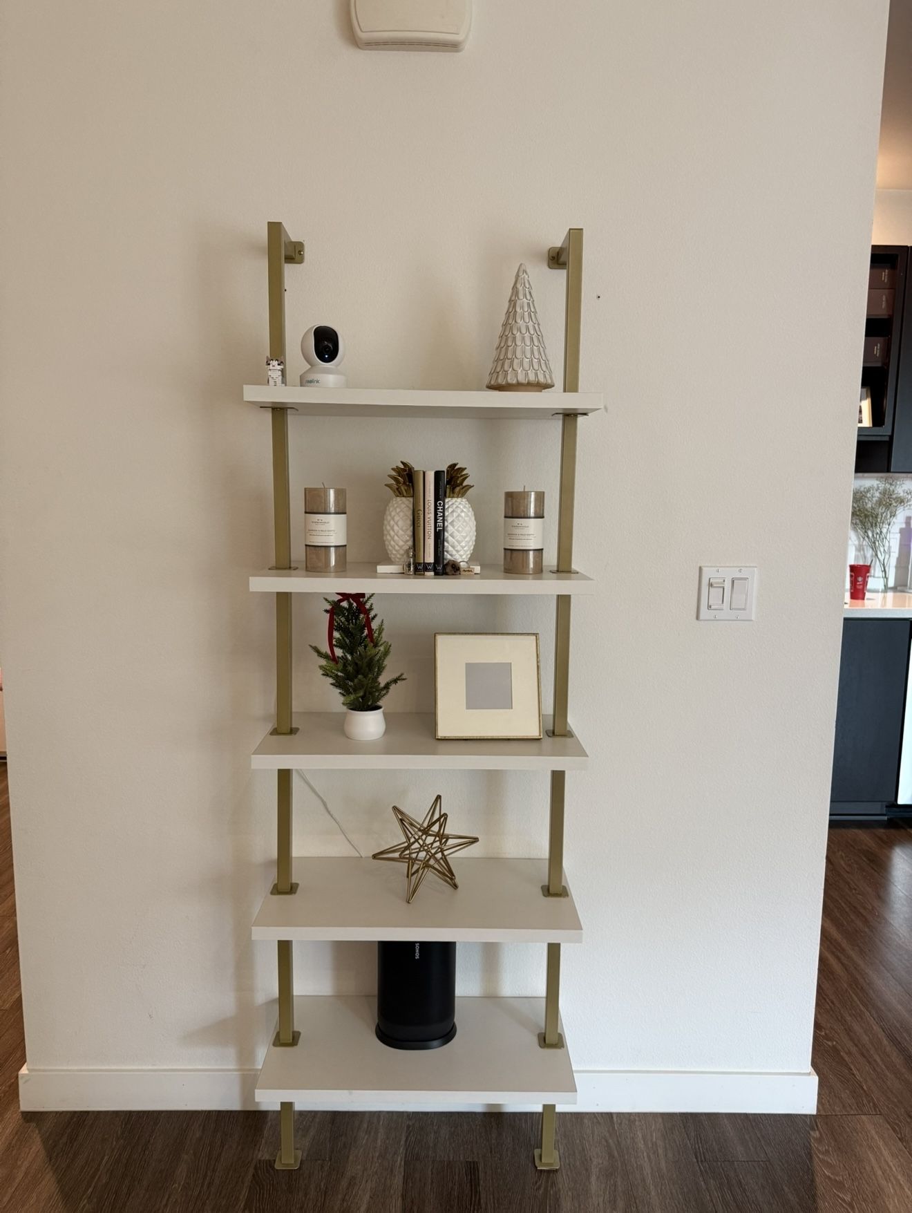 Modern/ Contemporary Bookcase (white/gold)