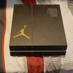 Playstation 4 Console