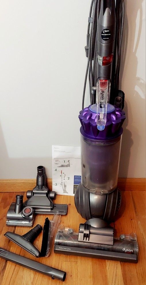 Dyson DC41 Upright Bagless Vacuum Cleaner - Purple