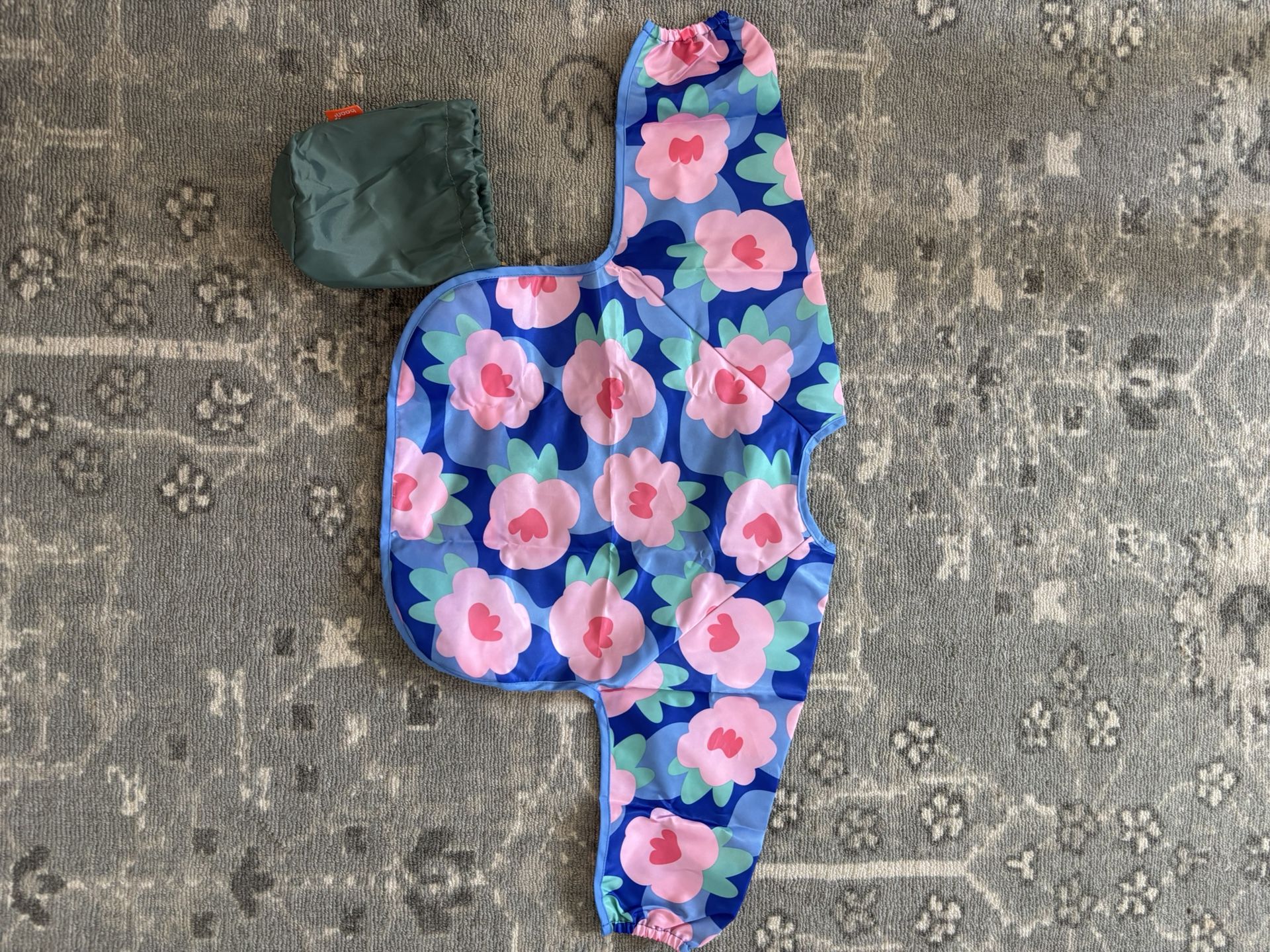 Mess Proof Baby Bib