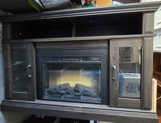 Entertainment Unit w/ Fireplace Heater