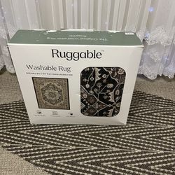 Open box and tried in the area, Ruggable Flatwoven Washable Amara Rug, 8' x 10'. With a matching pad