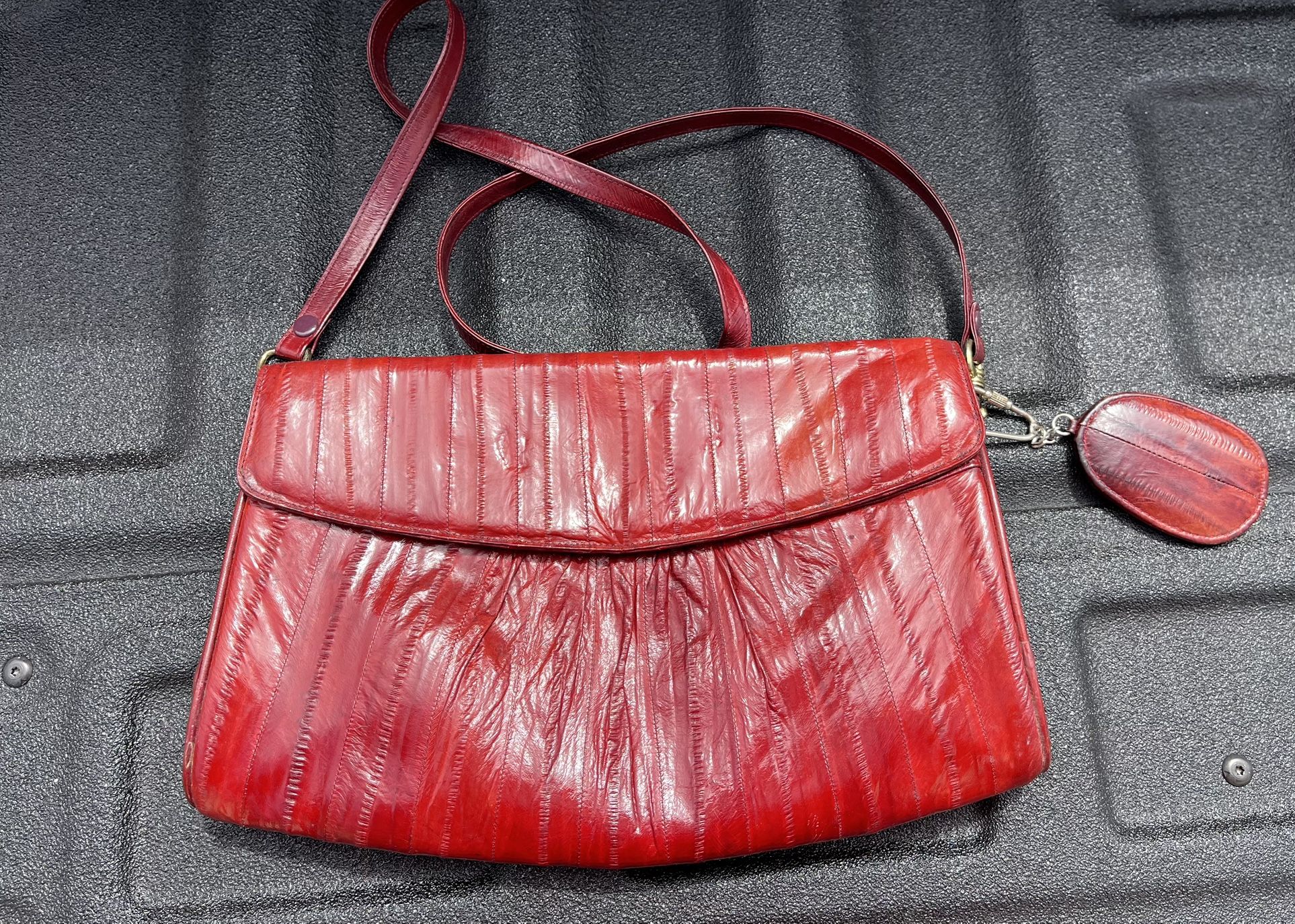 Vintage Burgundy Genuine Eel skin Purse With Attached Matching Key Ring