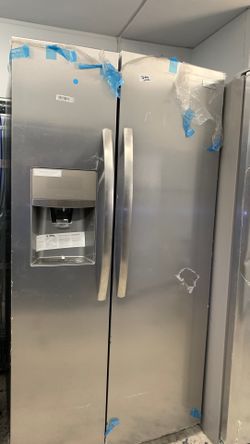 Frigidaire Side By Side Fridge In Stainless Steel