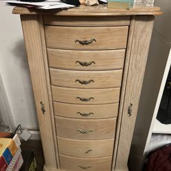 Jewelry Dresser