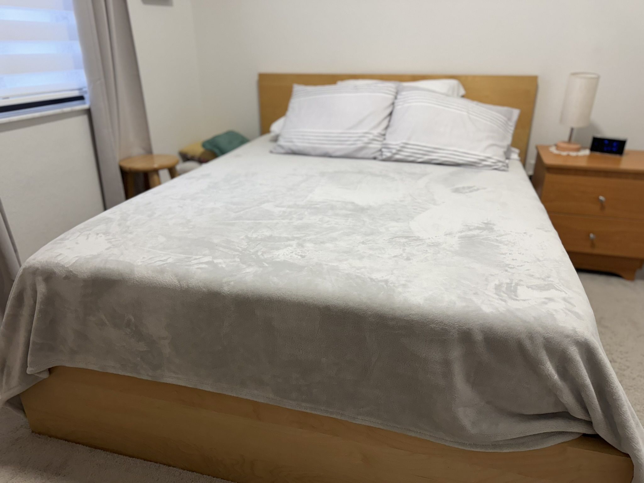 Queen Bed And Matress