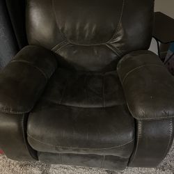 Recliner’s Couches 