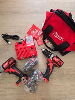 Milwaukee M12 Cordless Drill & Impact Driver Combo Kit – New
