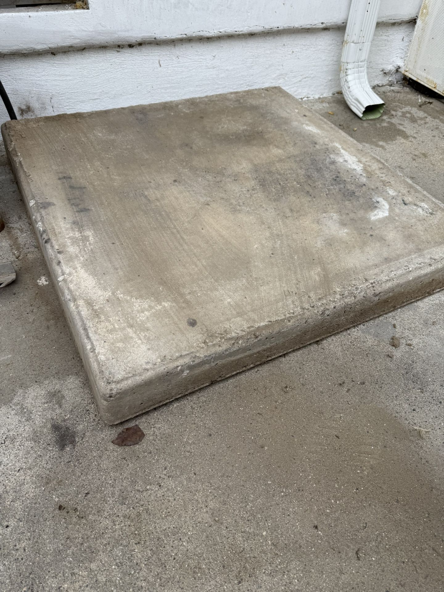 32”x32” Concrete Pad